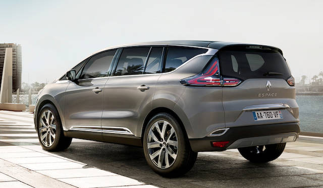 “Wisdom”からうまれた第4のプロダクションモデルは、デュポン氏もデザインにかかわった新型「エスパス」。ことし10月のパリモーターショーで発表されたばかりだ