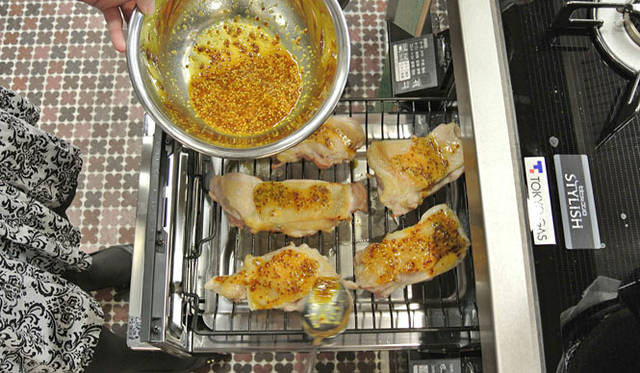 「鶏もも肉 黄金焼 からし風味」