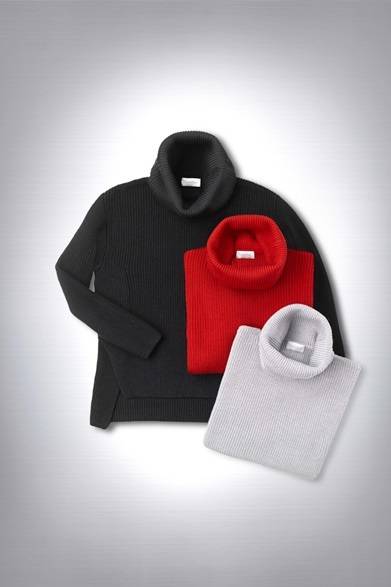 ウィメンズ クリーンウールリブ ニット 各4万1040円<br /><br />カルバン・クライン プラティナム<br />オンワード樫山 お客様相談室<br />Tel. 03-5476-5811<br />