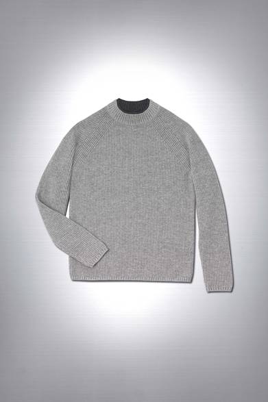 メンズ カシミア ウールセーター　4万5360円<br /><br />カルバン・クライン プラティナム<br />オンワード樫山 お客様相談室<br />Tel. 03-5476-5811<br />