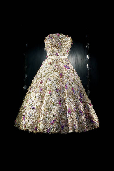 ミス ディオール<br />© Laziz Hamani