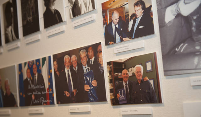 日本でおこなわれた記念展示「Marinella MUSEO」より