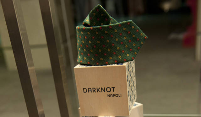 日本でおこなわれた記念展示「Marinella MUSEO」より