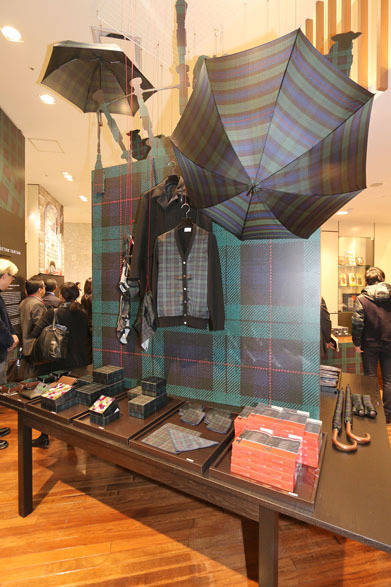 メンズ館1階＝プロモーションスペース「ISETAN TARTAN」