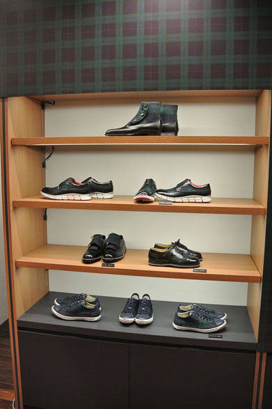 メンズ館1階＝プロモーションスペース「ISETAN TARTAN」