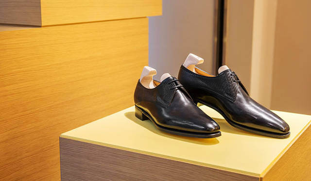 ジョンロブ丸の内店限定モデル「LUFFIELD（ルフィールド）」