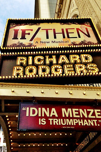 『If/Then～イフ/ゼン～』。笑っちゃうほどちんぷんかんぷんで、ラストにきてようやく少しわかったのでした。しかしイディナ・メンゼルの歌唱力は相変わらずすごい。歌詞がまったく理解できずとも、生歌が聴けただけで満足したのでした