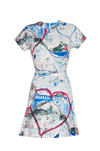 <strong>YOOX.COM｜ユークス・ドットコム</strong>　<br />「MSGM X YOOX」ドレス　2万4000円（予定価格）