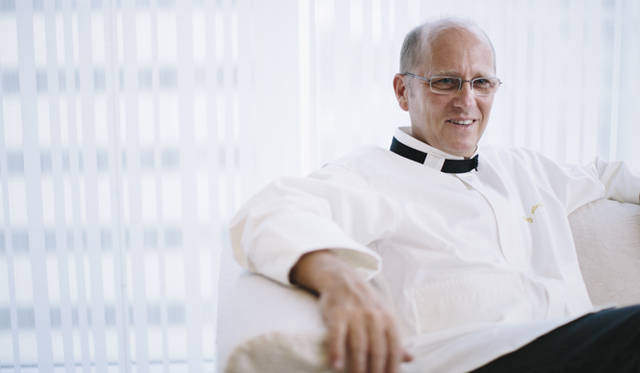 ベックさんが総料理長を務める「ラ・ペルゴラ」では、鰹出汁などの日本の食材を料理に取り入れている。「わたしの作るソースはすべて葛（くず）を使っているのですよ。一言でイタリアンレストランといっても、いろいろな種類の料理があります。伝統料理、郷土料理、創作料理。わたしの料理を言葉で表現するならば、“独自性のあるイタリアン”でしょうね」