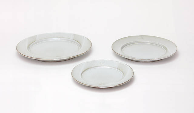 B&M P.E.L. / PLATE (made in HASAMI)　L:7000円、M:5800円、S:4800円(税抜)