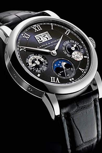 19 <strong>A.LANGE & SÖHNE|A.ランゲ&ゾーネ <br />ランゲマティック・パーペチュアル</strong><br /><br />自動巻き、ホワイトゴールドケース、価格847万8000円、2014年12月以降発売予定。<br /><br />A.ランゲ&ゾーネ<br />Tel. 03-3288-6639<br />http://www.alange-soehne.com