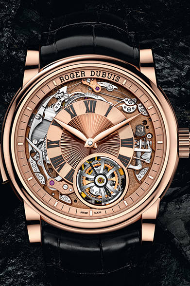 54 <strong>ROGER DUBUIS|ロジェ・デュブイ<br />オマージュ ミニッツリピーター<br />フライングトゥールビヨン オートマティック</strong><br /><br />自動巻き、ローズゴールドケース、ケースサイズ直径45mm、世界20本限定、価格未定、入荷未定。<br /><br />ロジェ・デュブイ<br />Tel.03-3288-6640<br />http://www.rogerdubuis.com/jp