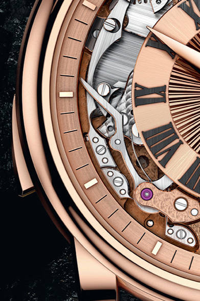 56 <strong>ROGER DUBUIS|ロジェ・デュブイ<br />オマージュ ミニッツリピーター<br />フライングトゥールビヨン オートマティック</strong><br /><br />自動巻き、ローズゴールドケース、ケースサイズ直径45mm、世界20本限定、価格未定、入荷未定。<br /><br />ロジェ・デュブイ<br />Tel.03-3288-6640<br />http://www.rogerdubuis.com/jp