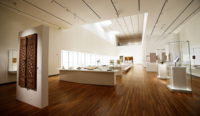 おなじ題材をテーマとしながらも、時間や場所によって変わってくる表現の違いが興味深い