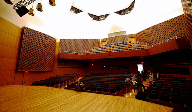 館内のシアターではさまざまなイベントが開催されている