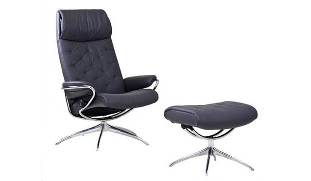 初代「ストレスレス®チェア」を現代風にリプロダクトし、当時のクラシックかつレトロな趣を備えたメトロ