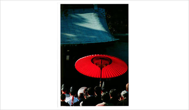 金賞（BMW賞）「赤い傘」 石渡史暁