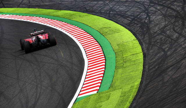 Photographs by SAKURAI Atsuo