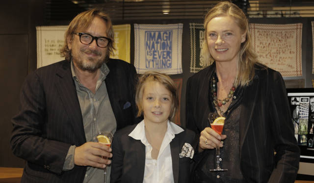 オープンを記念したレセプションパーティに来日した、マッシモ・アルバ ファミリー