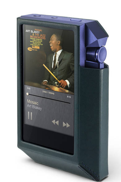 MINERVA製 イタリアンリアルレザーケースが付属