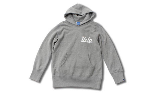 スリムプルオーバーパーカ1万9440円