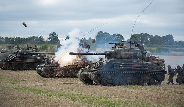 ©Norman Licensing, LLC 2014　