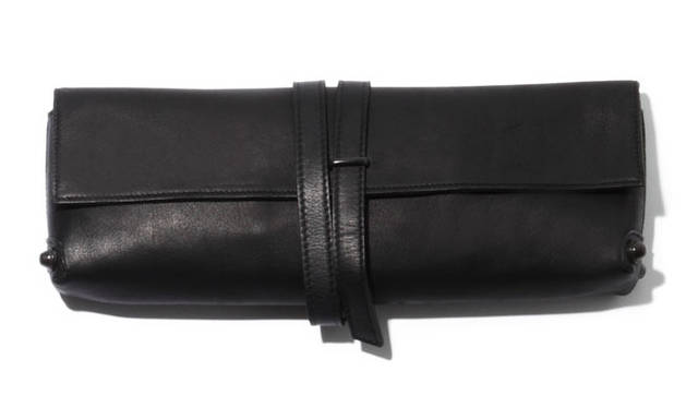 <strong>「PETER」</strong>　［W32×H12×D4.5cm］3万4560円