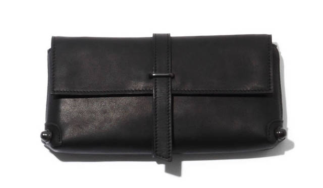 <strong>「ANDREW」</strong>　（W21×H11.5×D3cm）3万240円