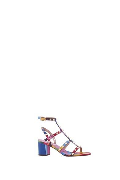 SANDALS 13万9000円（税抜）