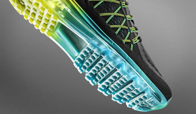 「ナイキ エア マックス 2015」（24.5～31,32cm）1万9980円