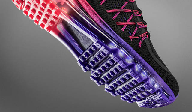 「ナイキ ウィメンズ エア マックス 2015」（22.5～27cm）1万9980円