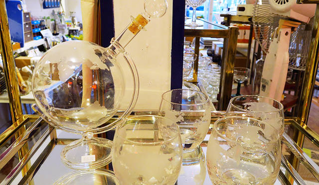 「BYOB カクテル・エンポリアム」