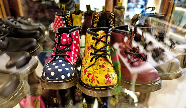 「gravitypope」。店内はブエノスアイレスにある映画館をイメージして設計されたそう