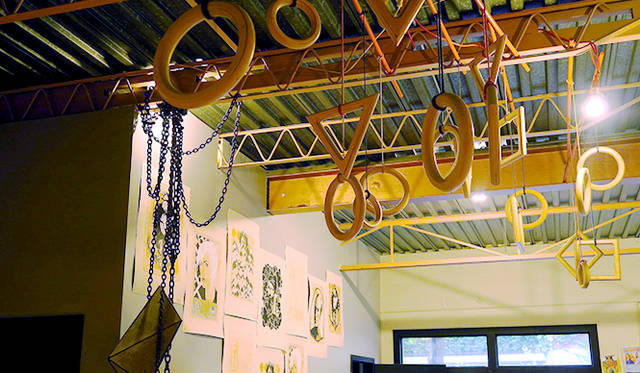 「ACADEMY OF LIONS ATHLETICS」。シンプルに体を鍛えるほうが逆にかっこよく見えてくるのが不思議