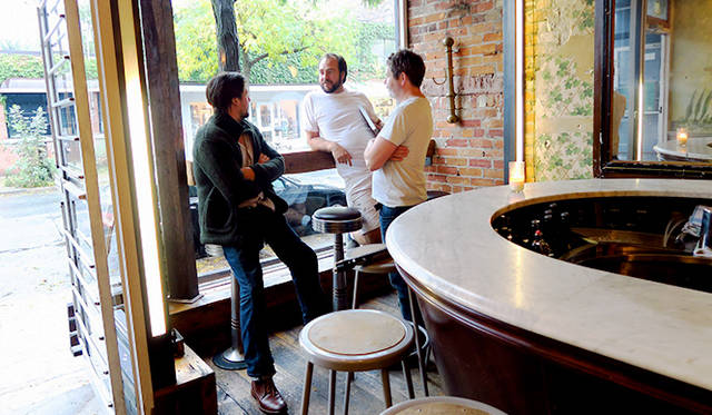 「UNION」。パリで修業したオーナーシェフのテオさんが作り出す料理は、素材を重視したビストロテイスト