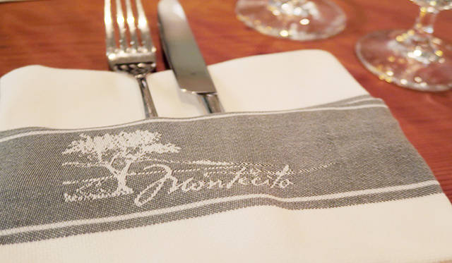 ［番外編］編集部が見つけたアートなトロント<br />「モンテチート・レストラン」。メニューはその日仕入れた食材によって毎日変わる