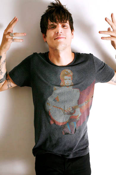 「Pretty Green × Mick Rock」 デヴィッド・ボウイTシャツコレクション モデル「Diamond Dogs」