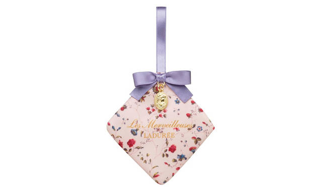 ローズ フレグランス サシェ（香り袋／縦10.5×横10cm）2700円（数量限定品）