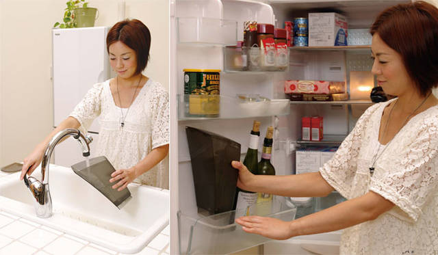 本体後ろのタンクを取り外し、水道水を入れるだけ。常温で飲みたいときはそのまま、冷水にしたい場合は、タンクごと冷蔵庫で冷やせばOK