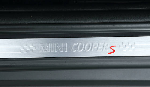 MINI Cooper S｜ミニ クーパー S