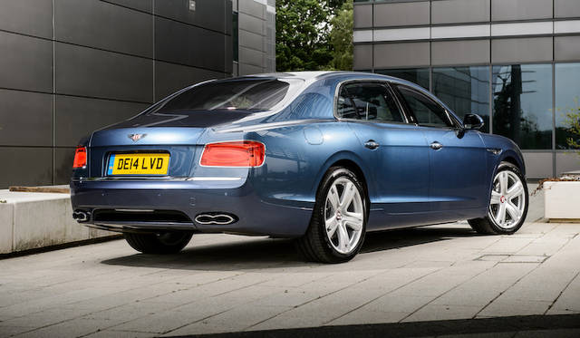 Bentley Flying Spur V8|ベントレー フライングスパー V8