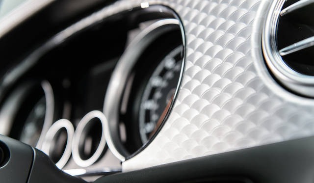 Bentley Flying Spur V8|ベントレー フライングスパー V8