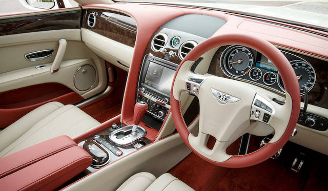 Bentley Flying Spur V8|ベントレー フライングスパー V8