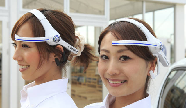 慶應義塾大学理工学部 准教授の満倉靖恵 氏が開発した脳波測定システム「感性アナライザ」