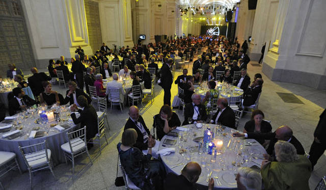 トリノのサボイア家が持っていた宮殿を舞台のガラディナー