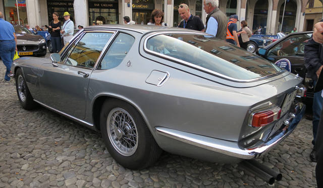 マセラティ「ミストラル」は3.7リッター直列6気筒を搭載