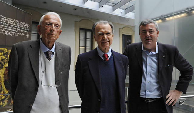 カルロ・マセラティ氏（左）とアルフィエリ・マセラティ氏（中央）、右はマセラティ広報のデルモンテ氏