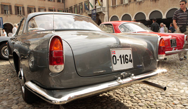 人気が高いマセラティ「3500GT」