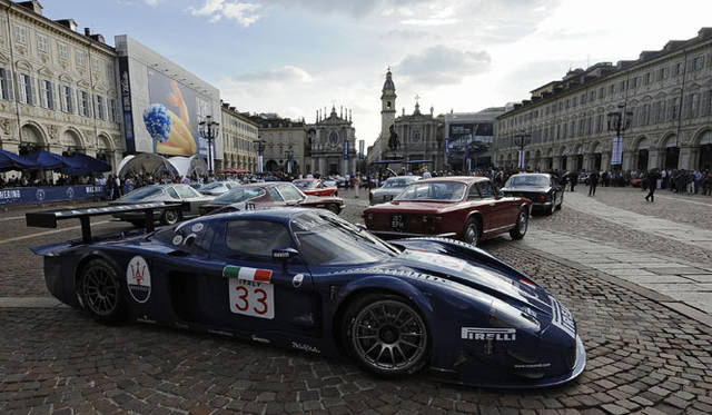 GT選手権などで走ったマセラティ「MC12（2004年）」