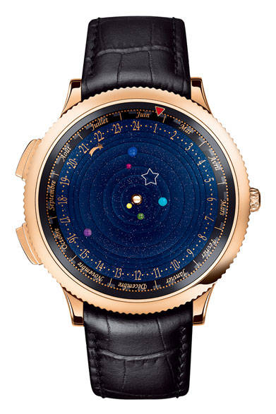 ケース｜ピンクゴールド<br />直径｜44mm<br />ムーブメント｜手巻き<br />ブレスレット｜黒のワニ革製<br />防水｜3m<br />